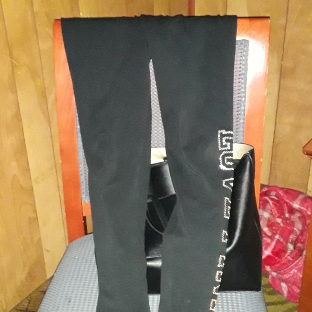 Black pink pants